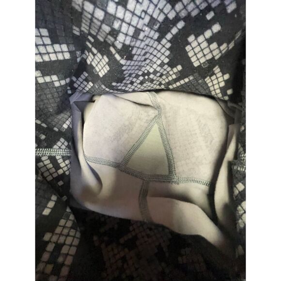 Lululemon Wunder Under Crop High Rise Ziggy Snake Slate Leggings Size 4 - Picture 7 of 9